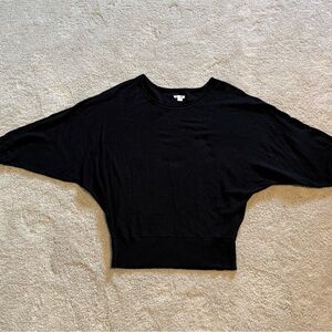Black sweater size L